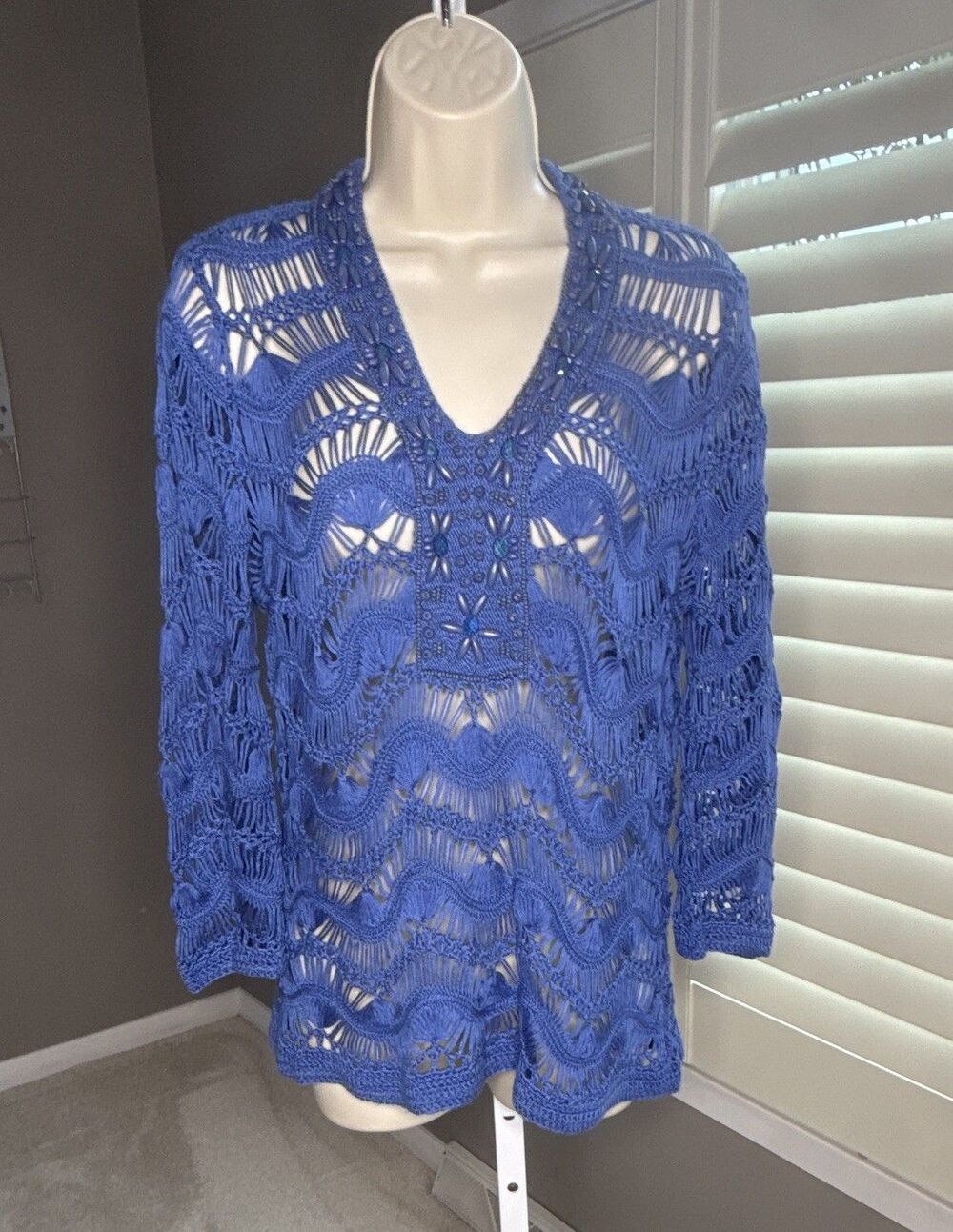 Chico’s Cobalt Blue Crochet Open Knit V Neck Tunic Sweater Size 0 Beaded